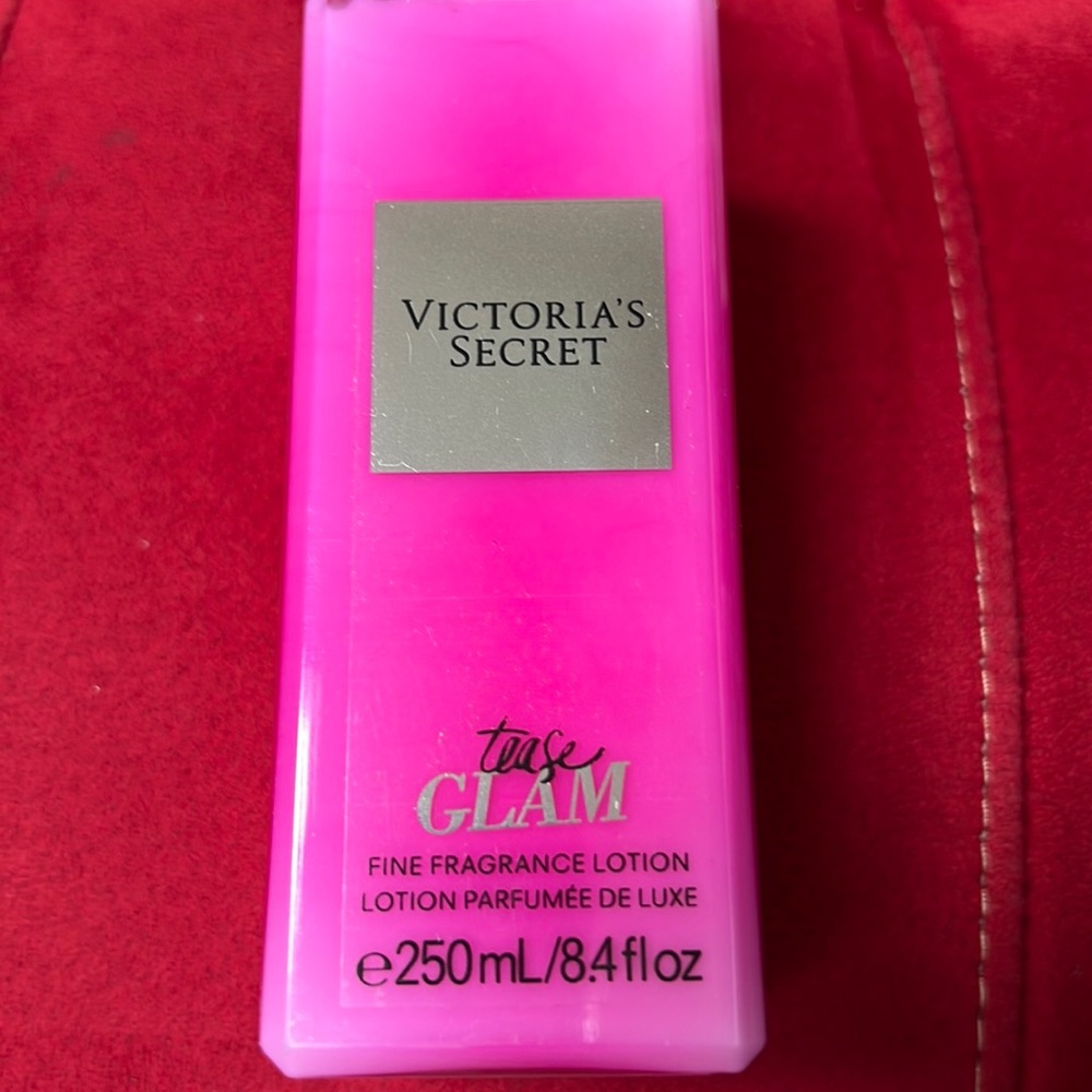 VS 2pc TEASE GLAM fragrance lotion - Picture 2 of 3